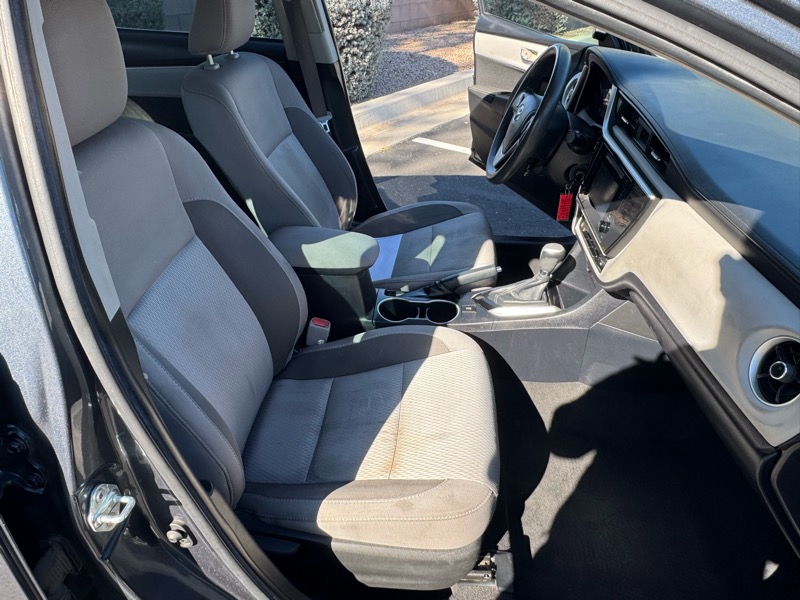 Toyota Corolla LE 2018