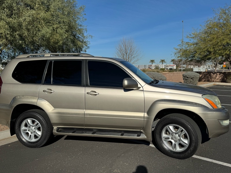 Lexus GX 470 Sport Utility 2005