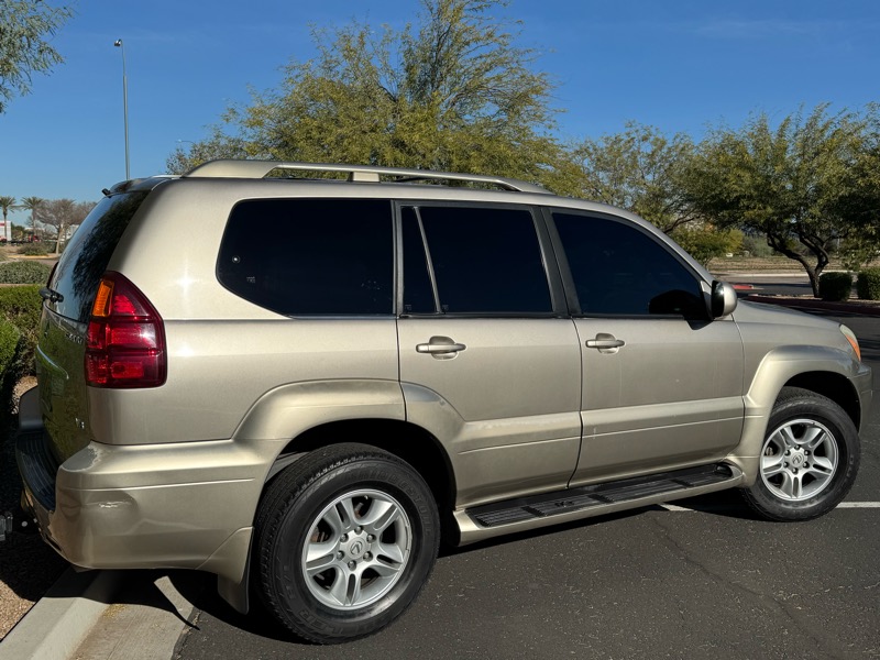 Lexus GX 470 Sport Utility 2005