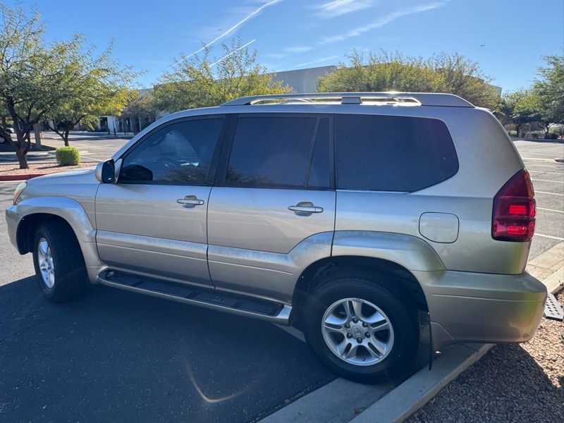 Lexus GX 470 Sport Utility 2005