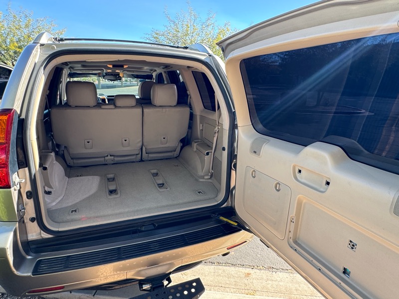 Lexus GX 470 Sport Utility 2005