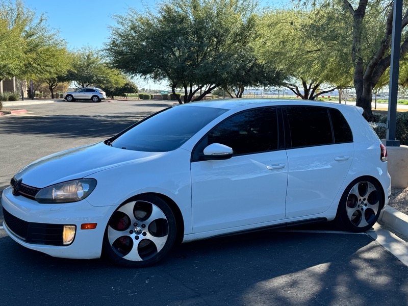 2013 Volkswagen GTI Base 4D Hatchback