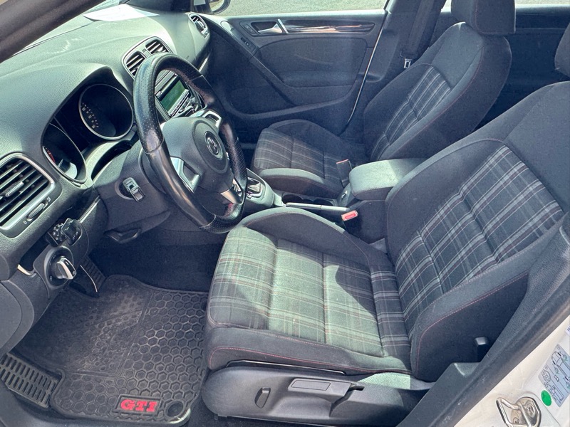 Volkswagen GTI Base 4D Hatchback 2013