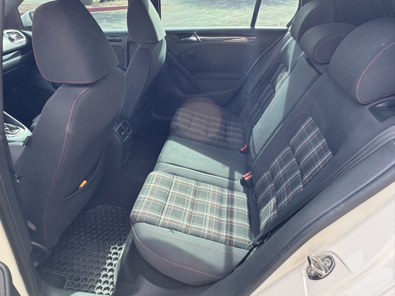 Volkswagen GTI Base 4D Hatchback 2013