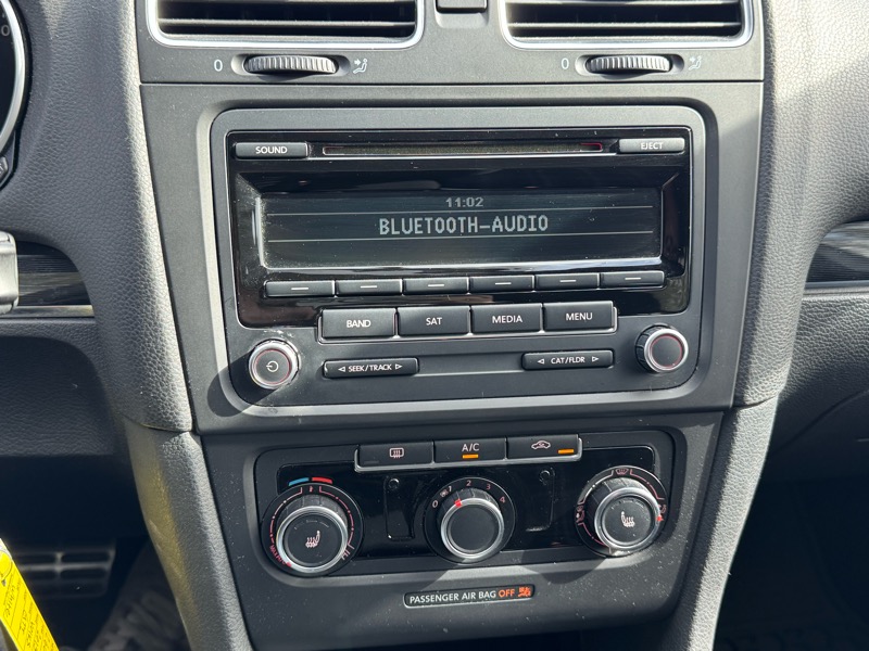 Volkswagen GTI Base 4D Hatchback 2013