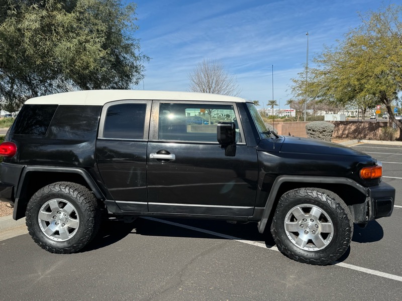 Toyota FJ Cruiser 2WD 2008