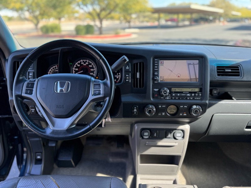 Honda Ridgeline RTL w/ Navigation 2011
