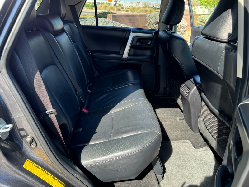 Toyota 4Runner Limited 4WD 2013