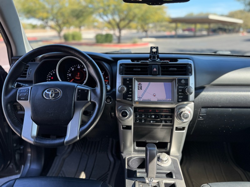 Toyota 4Runner Limited 4WD 2013