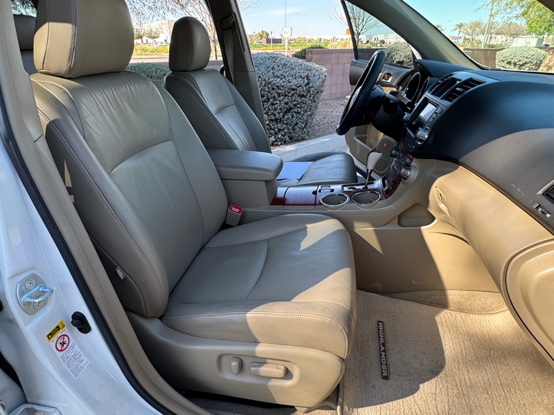 Toyota Highlander Limited 2010