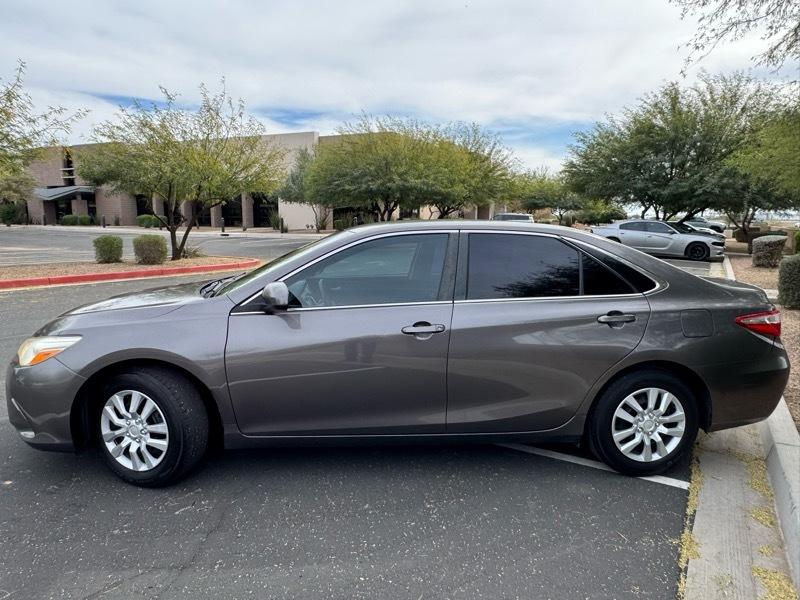 Toyota Camry LE 2017