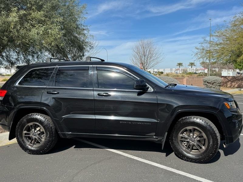 Jeep Grand Cherokee Laredo 4WD 2015