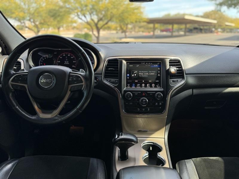 Jeep Grand Cherokee Laredo 4WD 2015