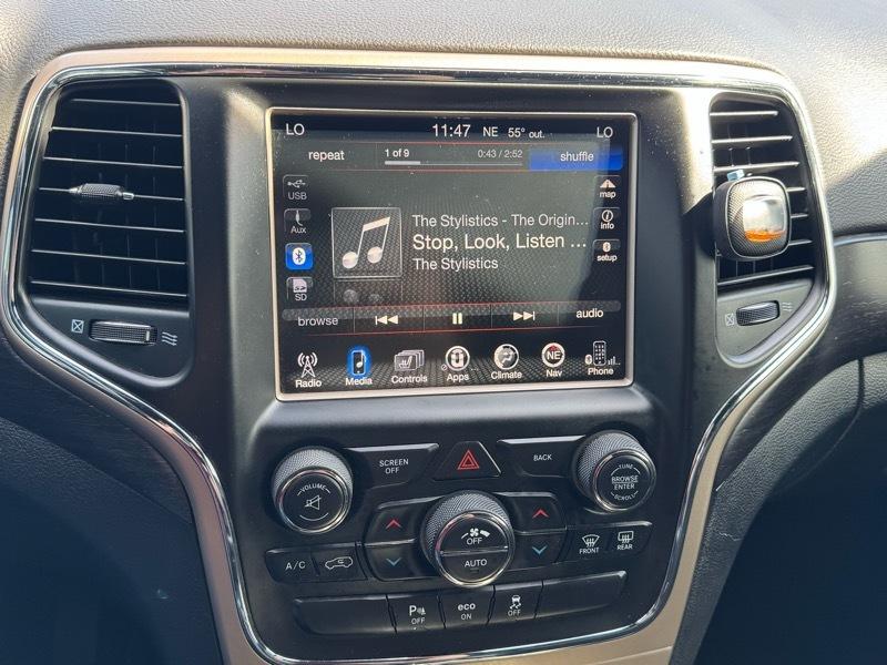 Jeep Grand Cherokee Laredo 4WD 2015