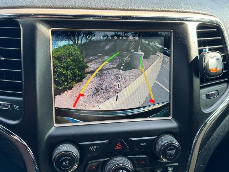 Jeep Grand Cherokee Laredo 4WD 2015