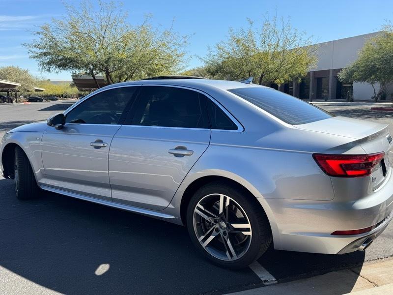 Audi A4 2.0T Premium Plus quattro Sedan 2017