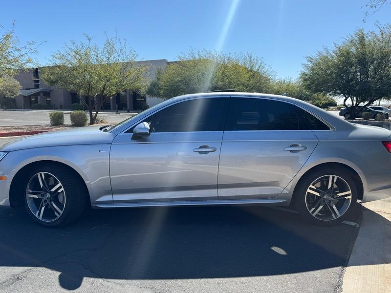 Audi A4 2.0T Premium Plus quattro Sedan 2017