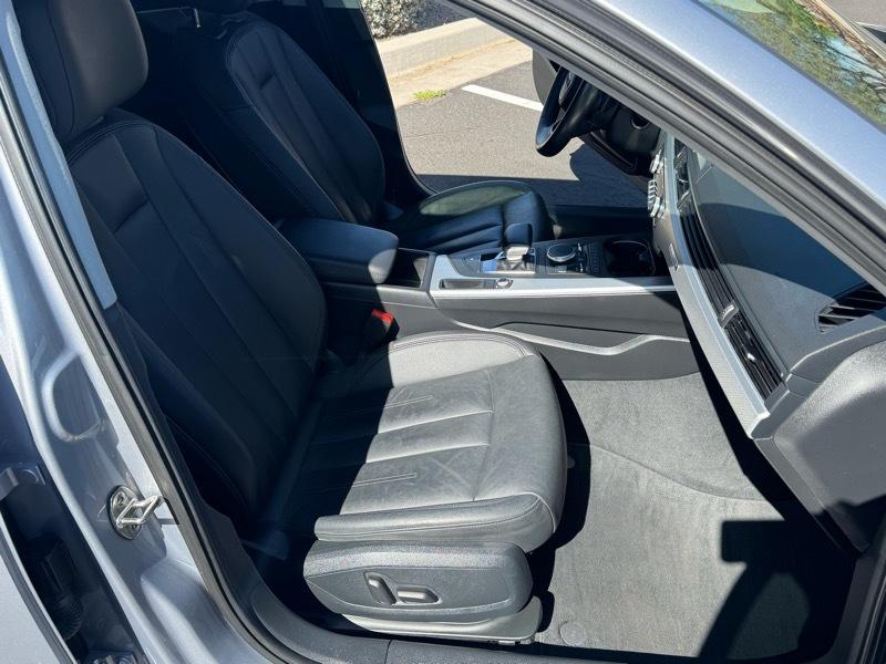 Audi A4 2.0T Premium Plus quattro Sedan 2017