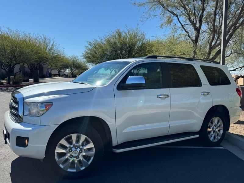 2014 Toyota Sequoia Plantium 4WD FFV