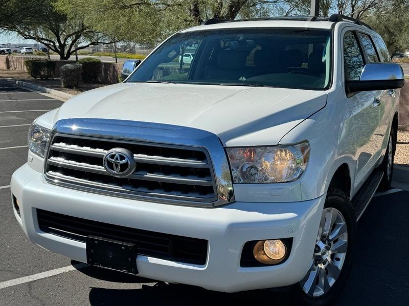 Toyota Sequoia Plantium 4WD FFV 2014