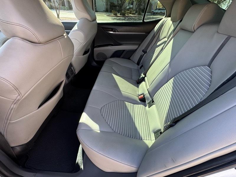 Toyota Camry SE 2022