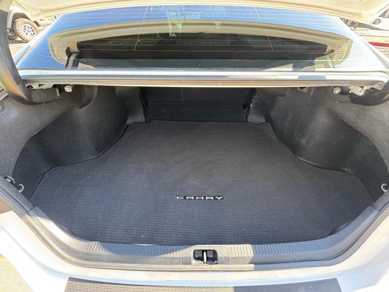 Toyota Camry SE 2022