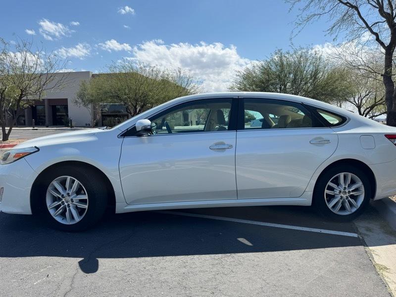Toyota Avalon XLE 2014