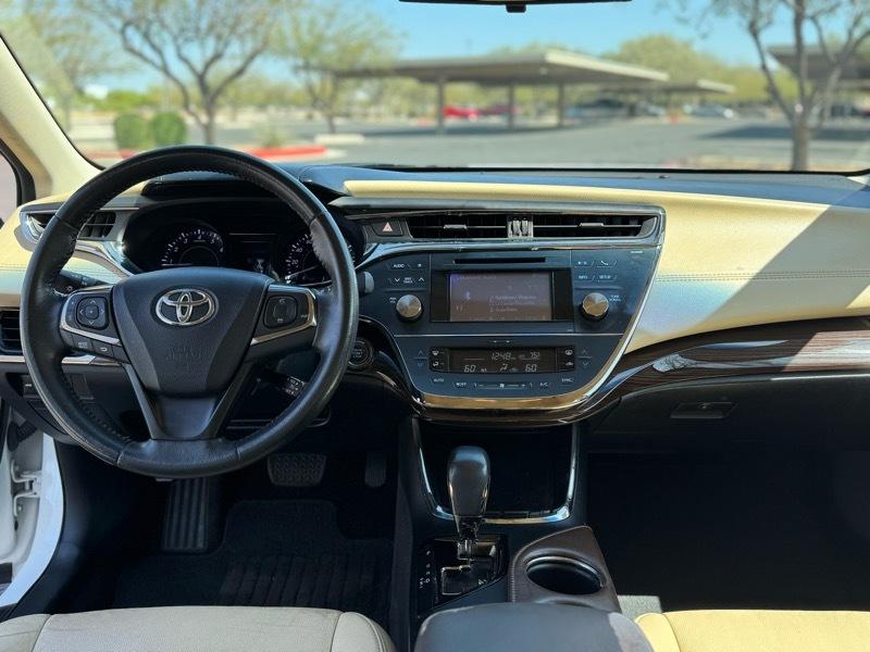 Toyota Avalon XLE 2014
