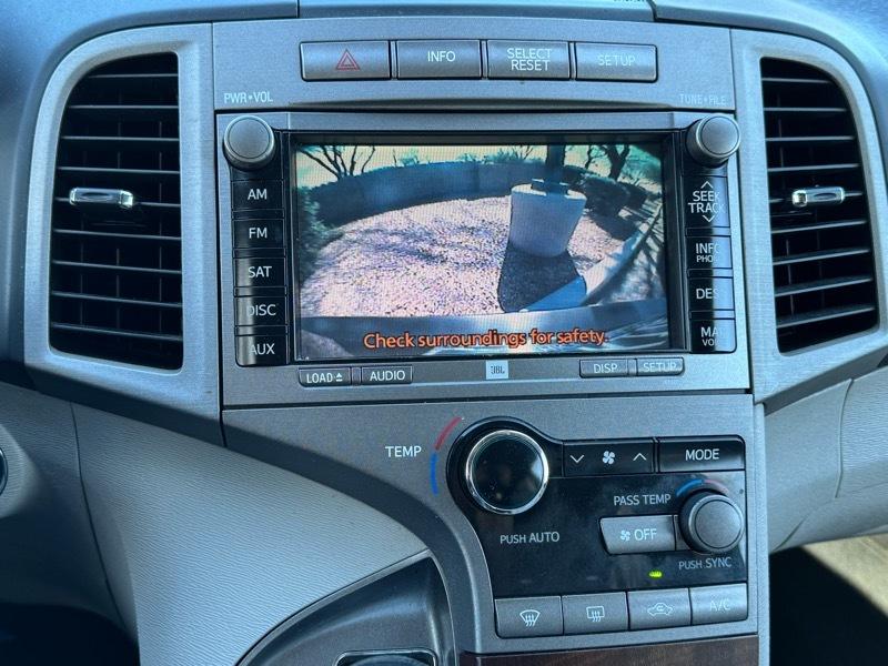 Toyota Venza FWD V6 2010