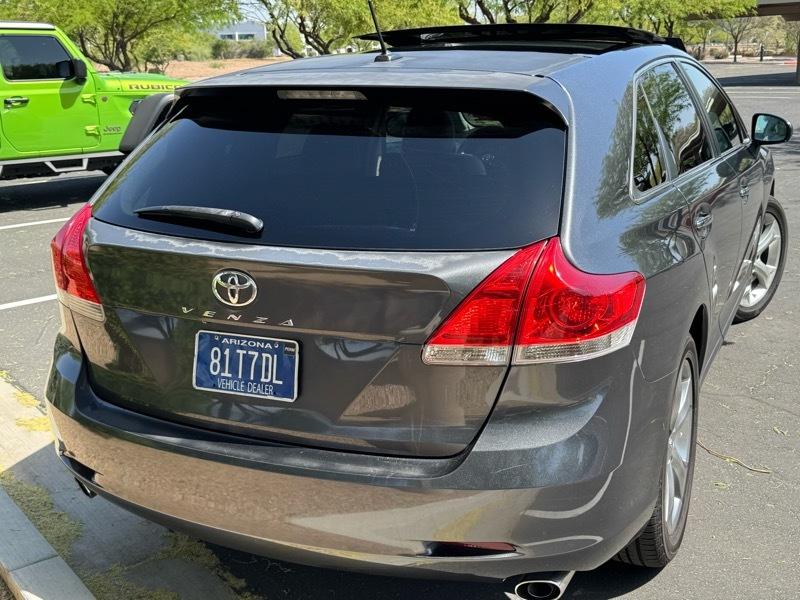 Toyota Venza FWD V6 2010