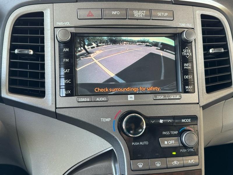 Toyota Venza FWD V6 2010