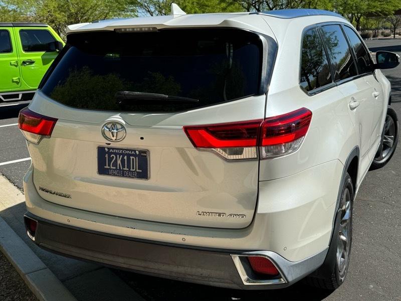 Toyota Highlander Limited Platinum AWD V6 2018