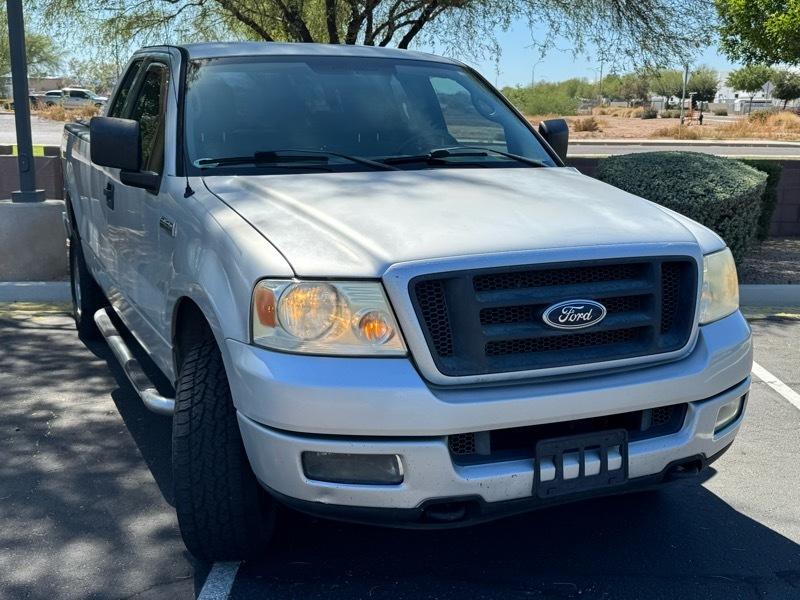 Ford F-150 STX SuperCab 4WD 2005