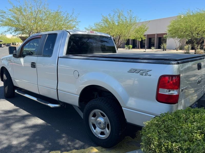 Ford F-150 STX SuperCab 4WD 2005