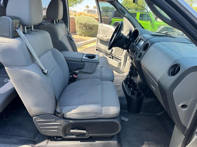 Ford F-150 STX SuperCab 4WD 2005