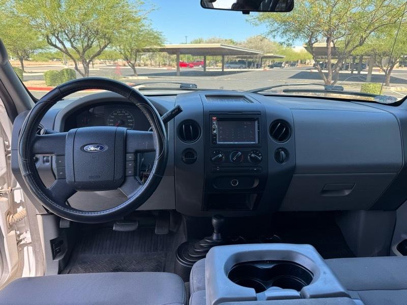 Ford F-150 STX SuperCab 4WD 2005