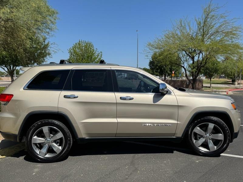 Jeep Grand Cherokee Limited 2WD 2014