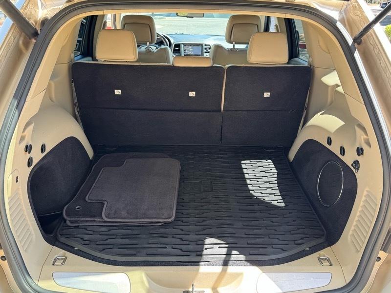 Jeep Grand Cherokee Limited 2WD 2014