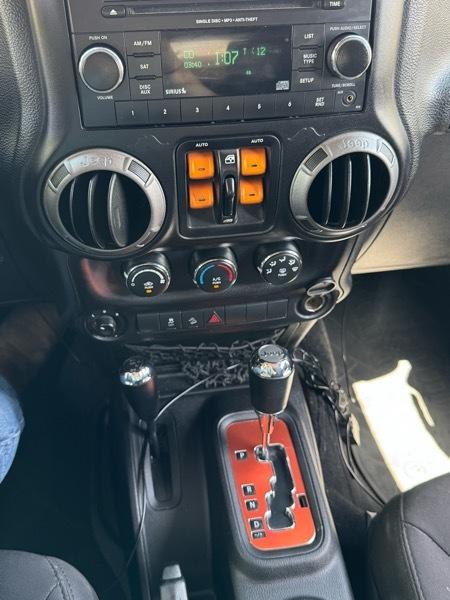 Jeep Wrangler Unlimited Sport 4WD 2015