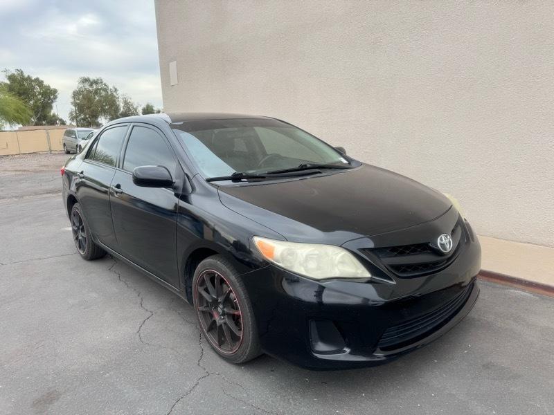 Toyota Corolla LE 2011