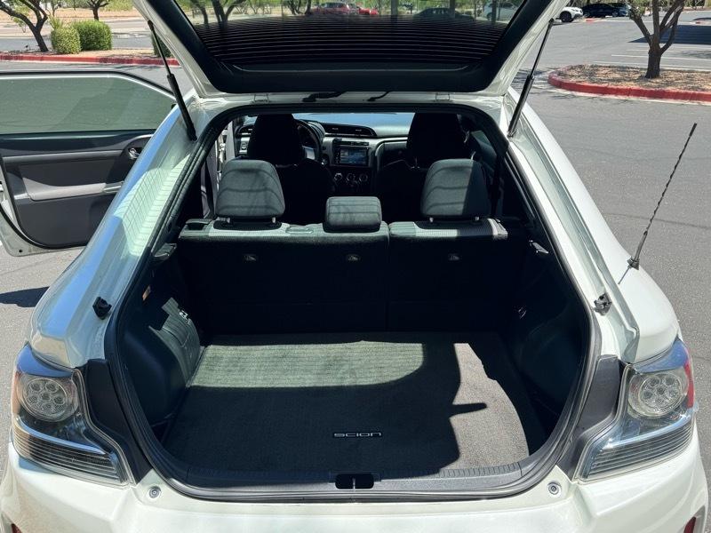 Scion tC Base 2016