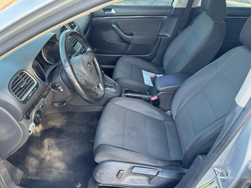Volkswagen Jetta SportWagen 2.5L S 2014