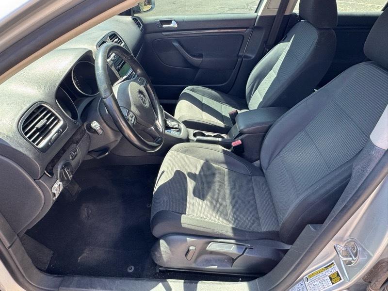 Volkswagen Jetta SportWagen 2.5L S 2014