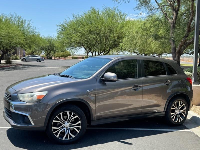 Mitsubishi Outlander Sport 2.0 ES CVT 2016