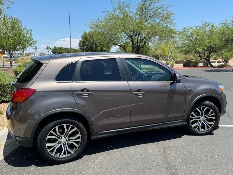 Mitsubishi Outlander Sport 2.0 ES CVT 2016