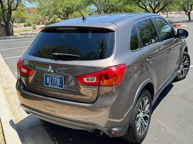 Mitsubishi Outlander Sport 2.0 ES CVT 2016