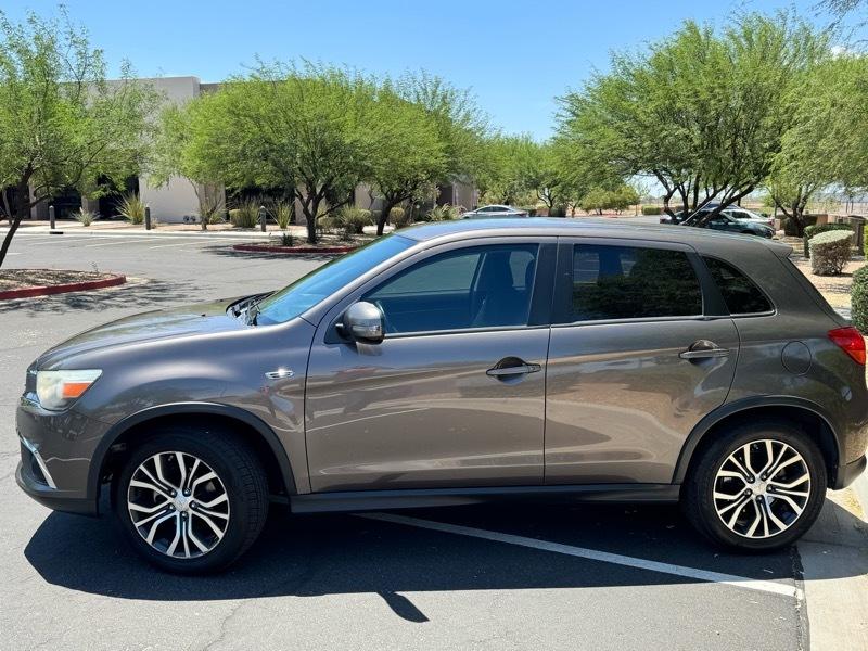Mitsubishi Outlander Sport 2.0 ES CVT 2016