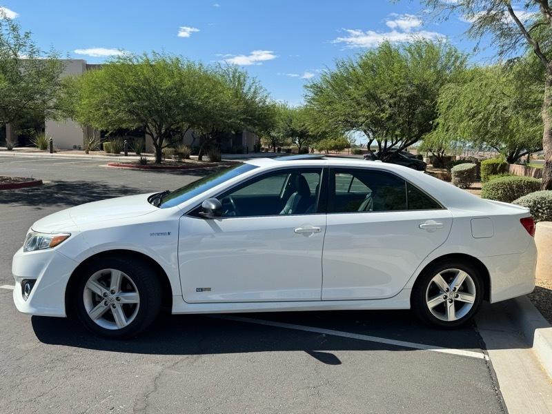 Toyota Camry Hybrid 2014.5 4dr Sdn SE Limited Edition (Natl) 2014