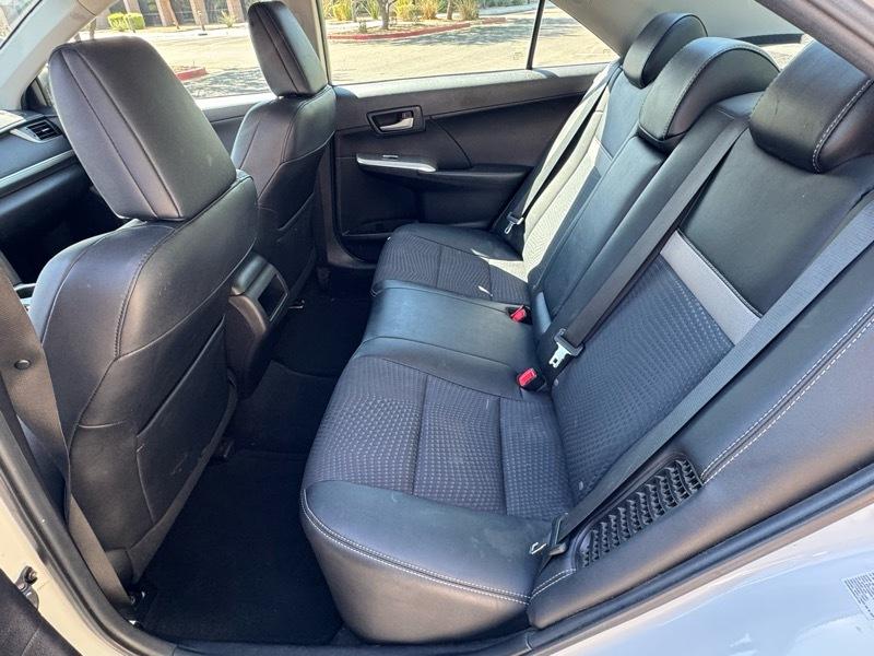 Toyota Camry Hybrid 2014.5 4dr Sdn SE Limited Edition (Natl) 2014