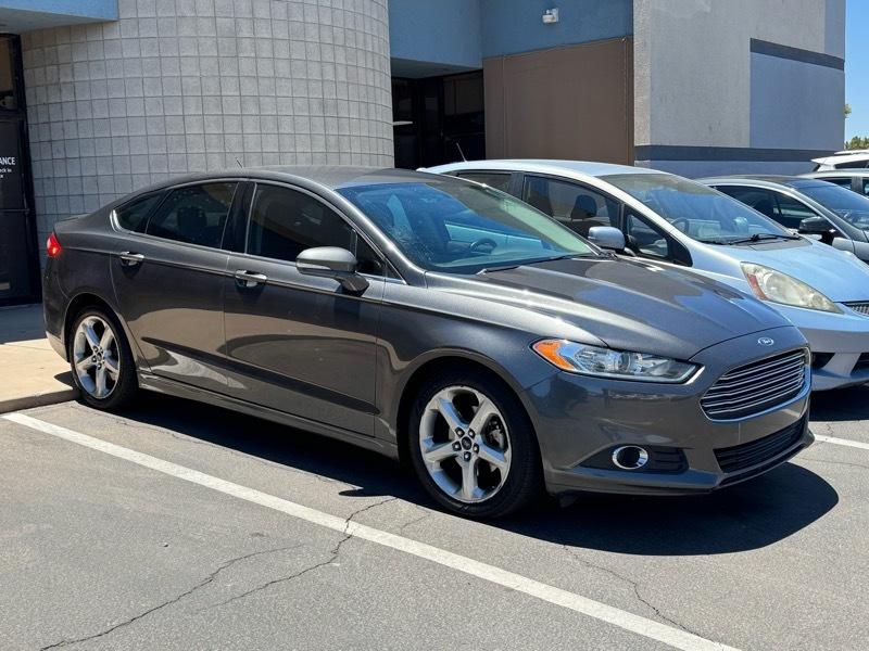Ford Fusion SE 2016